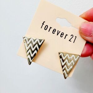 Brand New Forever 21 Gold Tone White Triangle Earrings